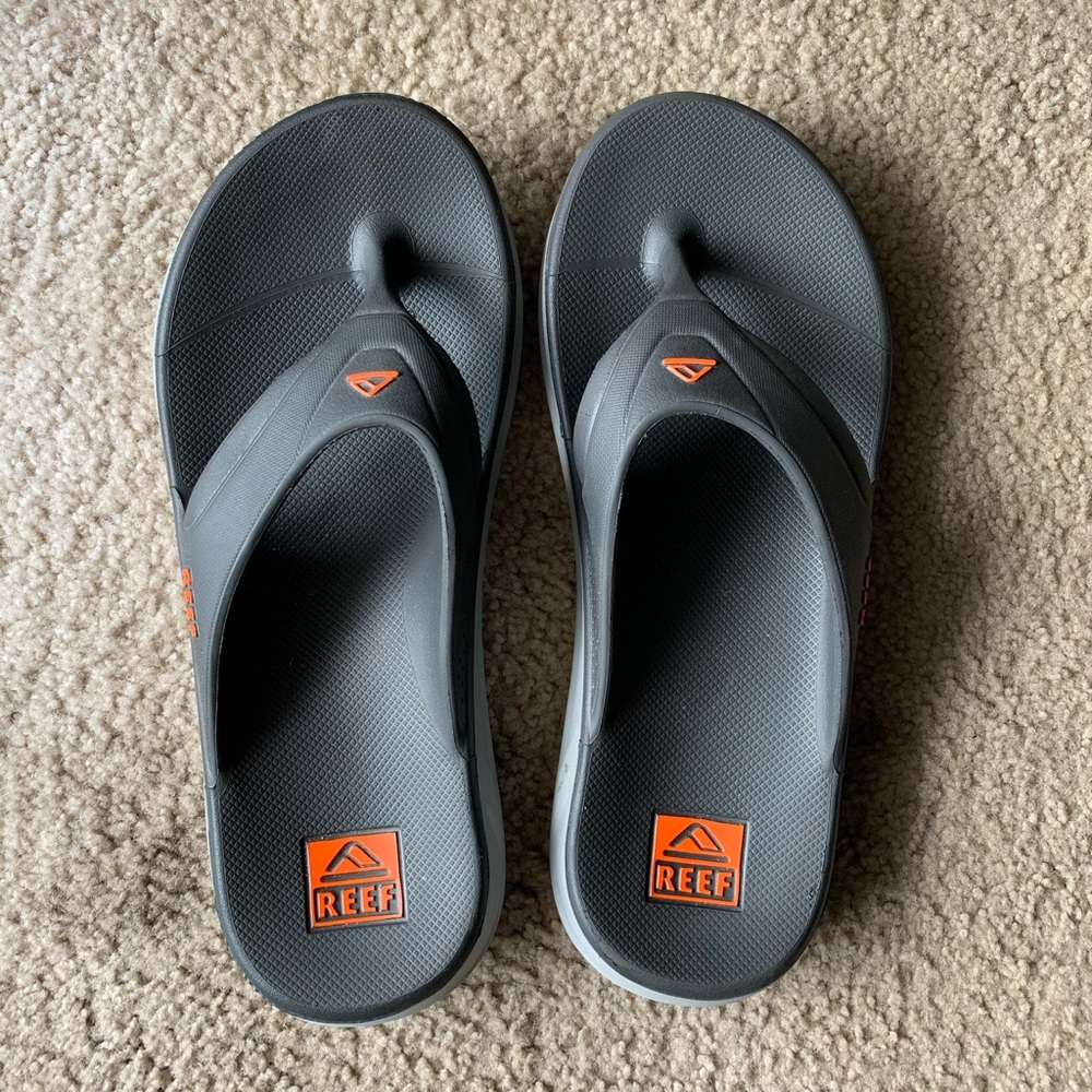 Reef Rubber Flip Flops (very lightly worn)